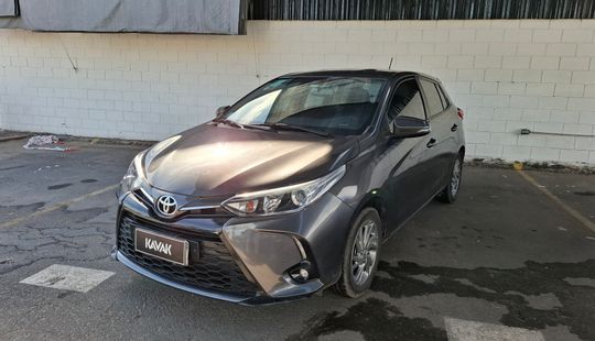 Toyota • Yaris