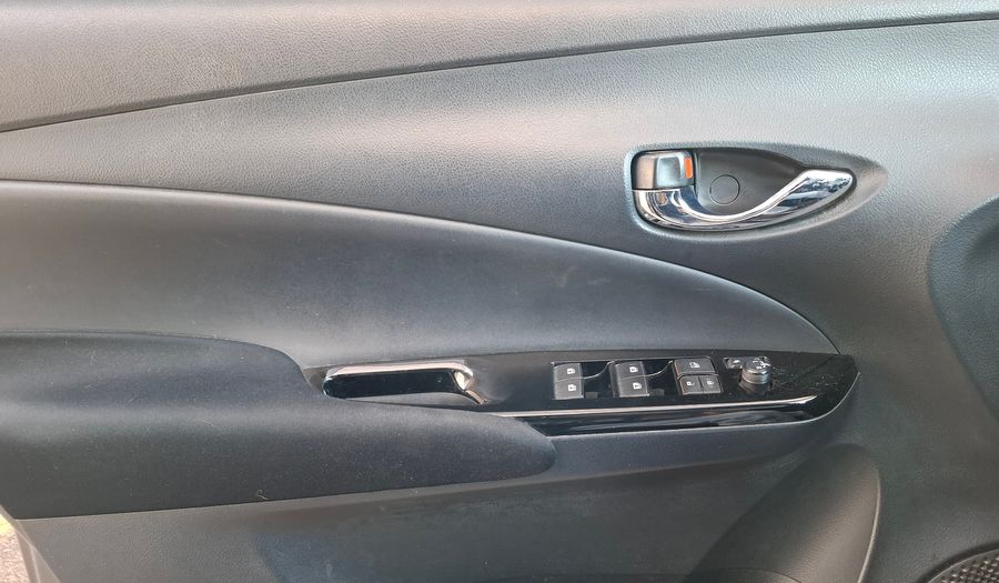 Toyota Yaris 1.5 XLS CVT Hatchback 2022