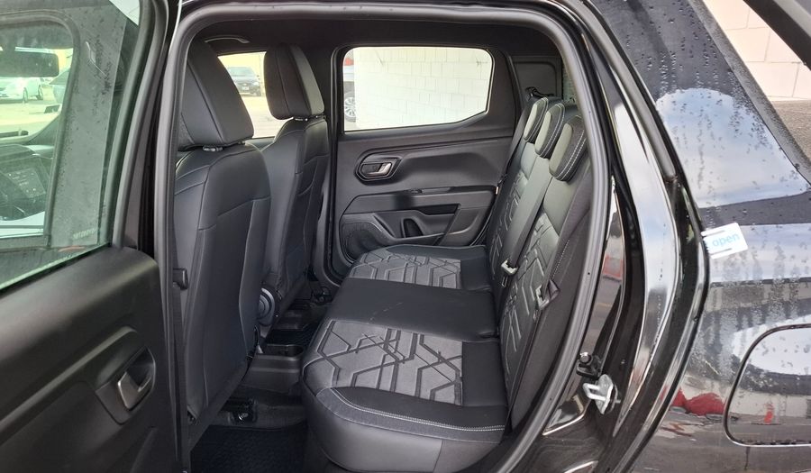 Fiat Strada 1.3 CABINA DOBLE VOLCANO CVT Pickup 2025