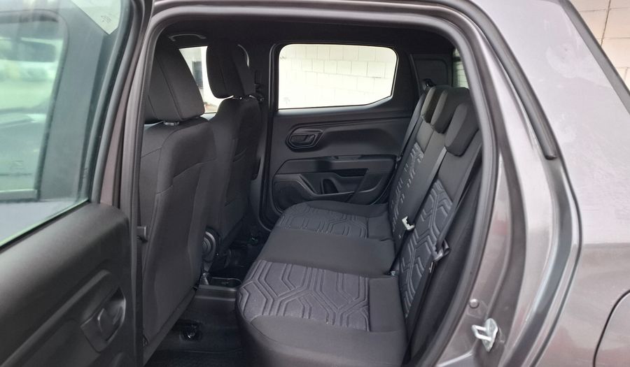 Fiat Strada 1.3 CABINA DOBLE FREEDOM Pickup 2025
