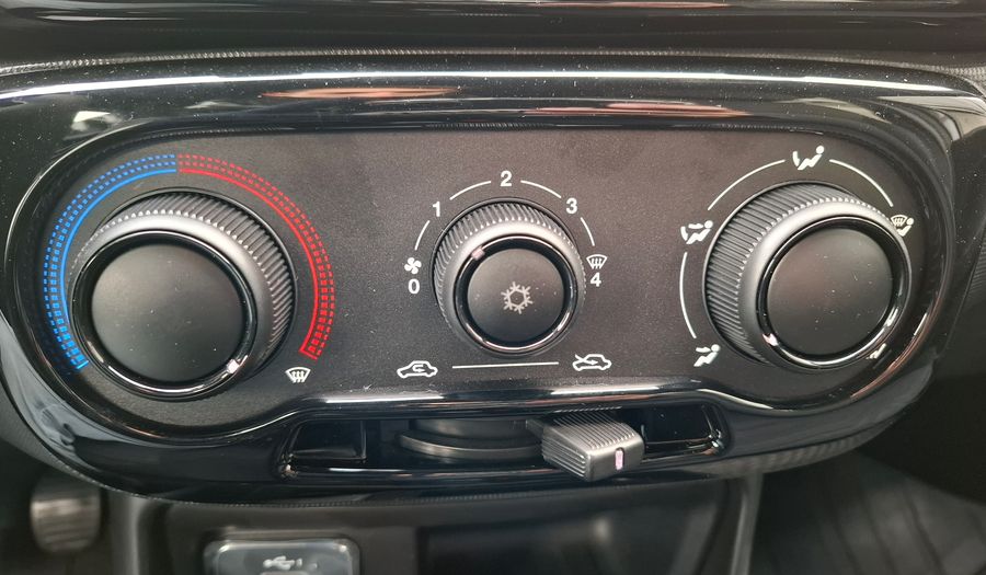 Fiat Strada 1.3 CABINA DOBLE FREEDOM Pickup 2025