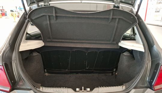 Volkswagen • Gol Trend