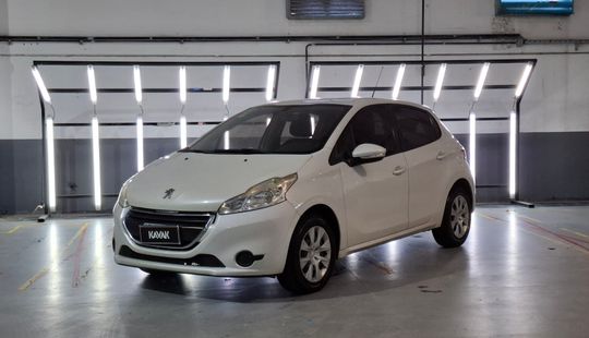 Peugeot • 208