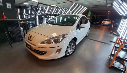 Peugeot • 408