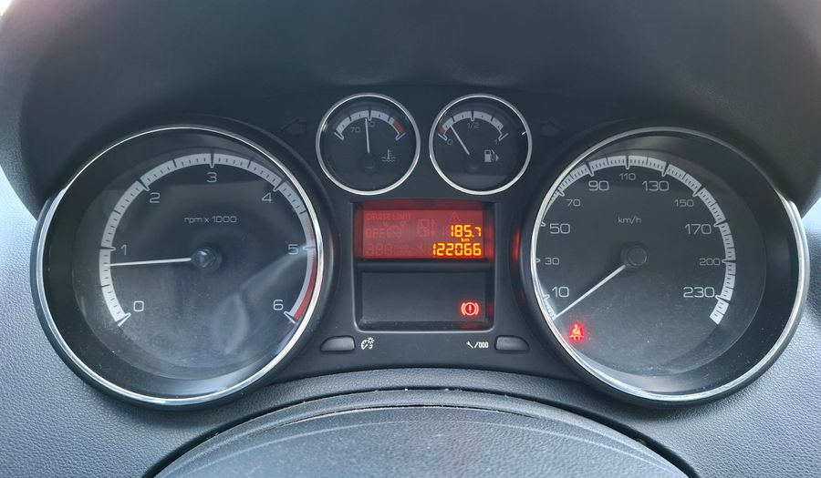 Peugeot 408 1.6 HDI 8V ALLURE Sedan 2013