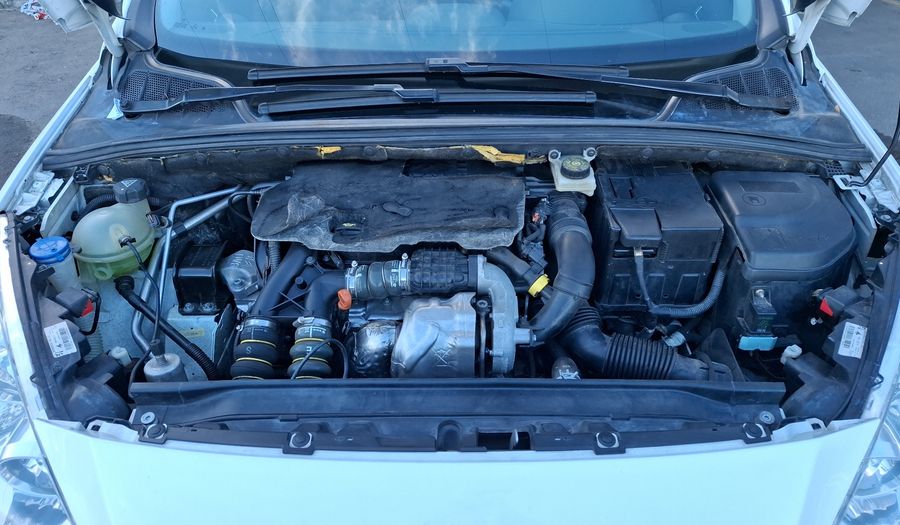 Peugeot 408 1.6 HDI 8V ALLURE Sedan 2013