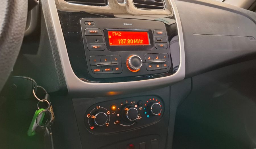 Renault Sandero 1.6 EXPRESSION Hatchback 2019