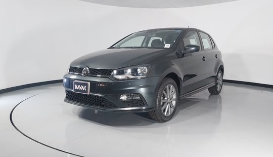 Volkswagen • Polo