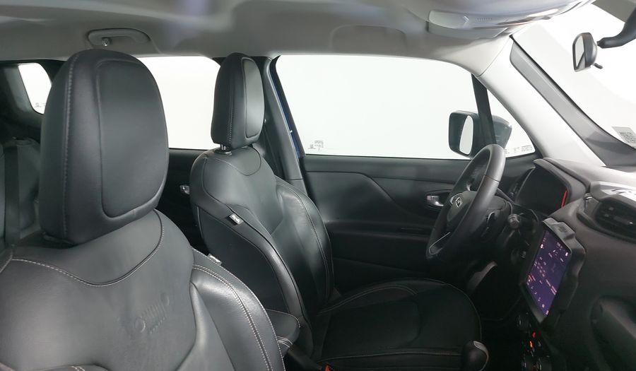 Jeep Renegade 1.3 LATITUDE AUTO Suv 2023