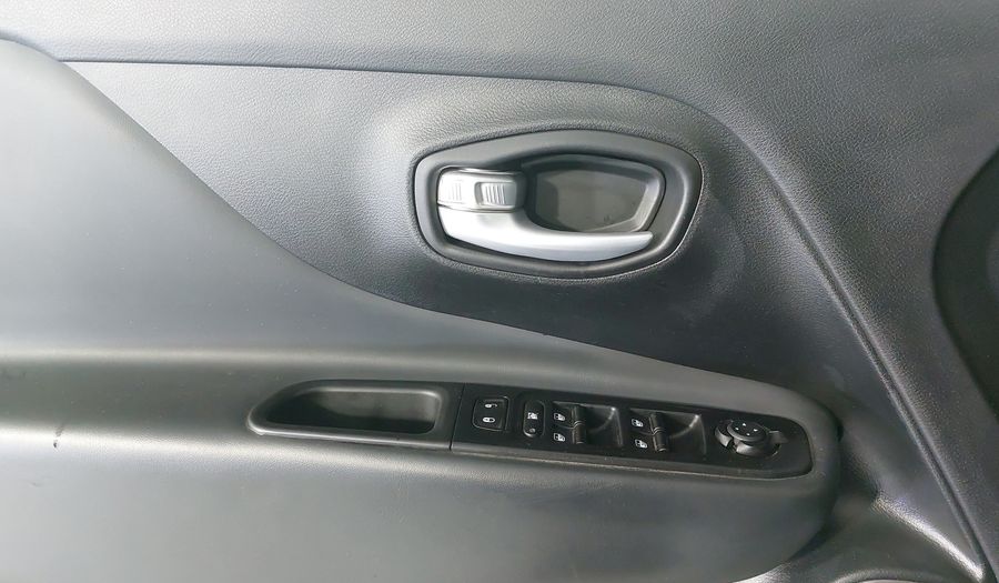 Jeep Renegade 1.3 LATITUDE AUTO Suv 2023
