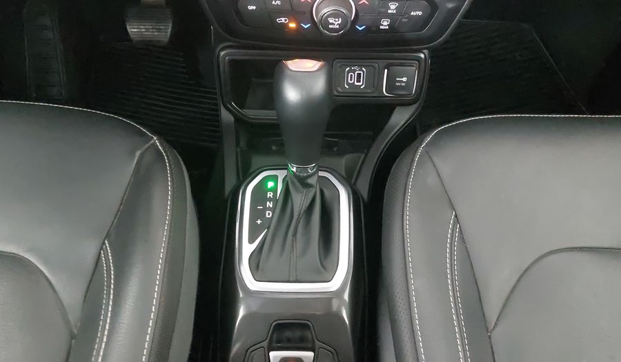 Jeep Renegade 1.3 LATITUDE AUTO Suv 2023