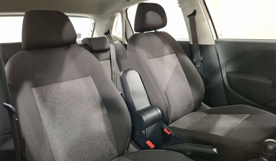 Volkswagen Polo 1.6 SOUND AUTO Hatchback 2020