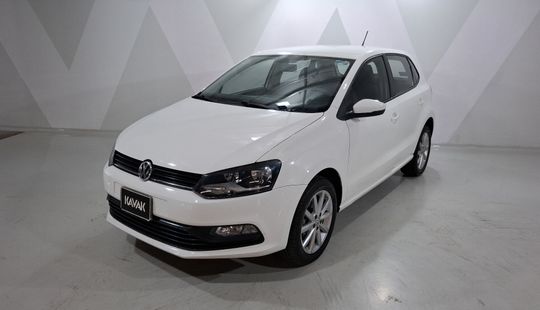 Volkswagen • Polo