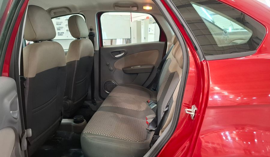 Fiat Grand Siena 1.6 16V ESSENCE DUALOGIC Sedan 2013