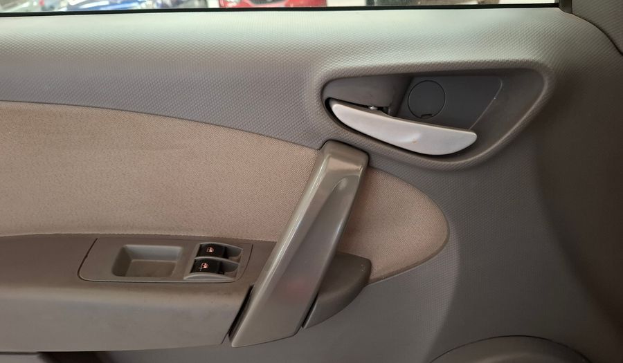 Fiat Grand Siena 1.6 16V ESSENCE DUALOGIC Sedan 2013