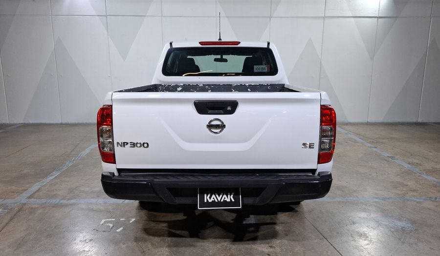 Nissan Np300 2.5 DOBLE CABINA SE TM AC PAQ SEG Pickup 2019