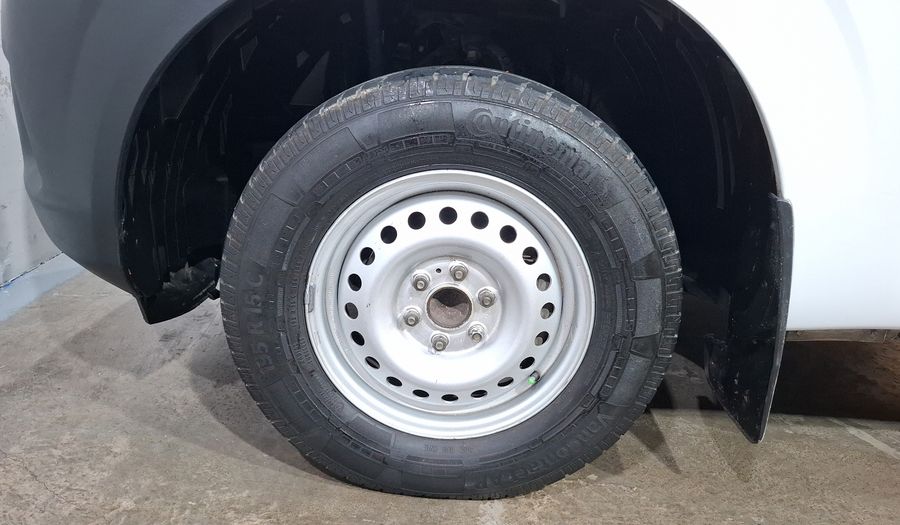 Nissan Np300 2.5 DOBLE CABINA SE TM AC PAQ SEG Pickup 2019