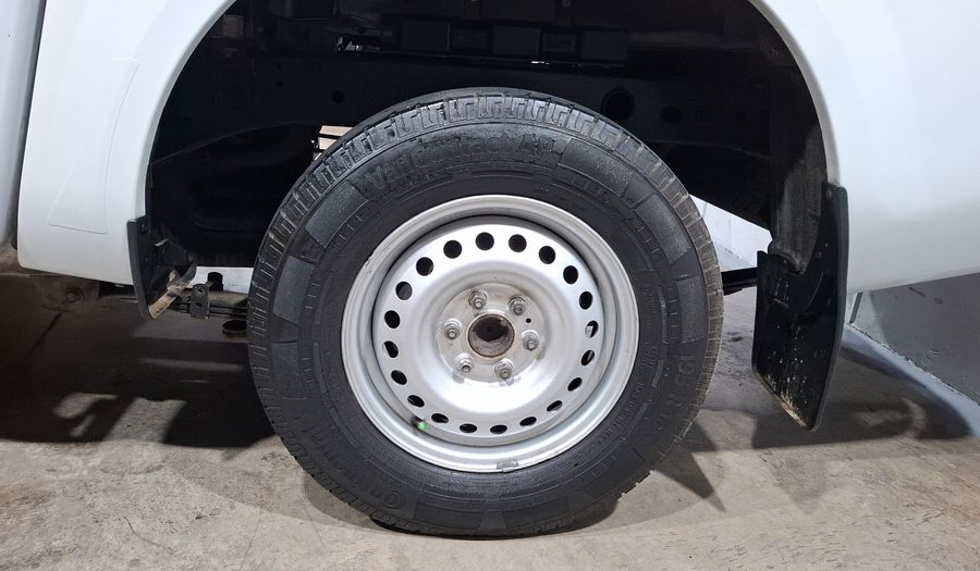 Nissan Np300 2.5 DOBLE CABINA SE TM AC PAQ SEG Pickup 2019