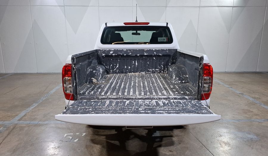 Nissan Np300 2.5 DOBLE CABINA SE TM AC PAQ SEG Pickup 2019