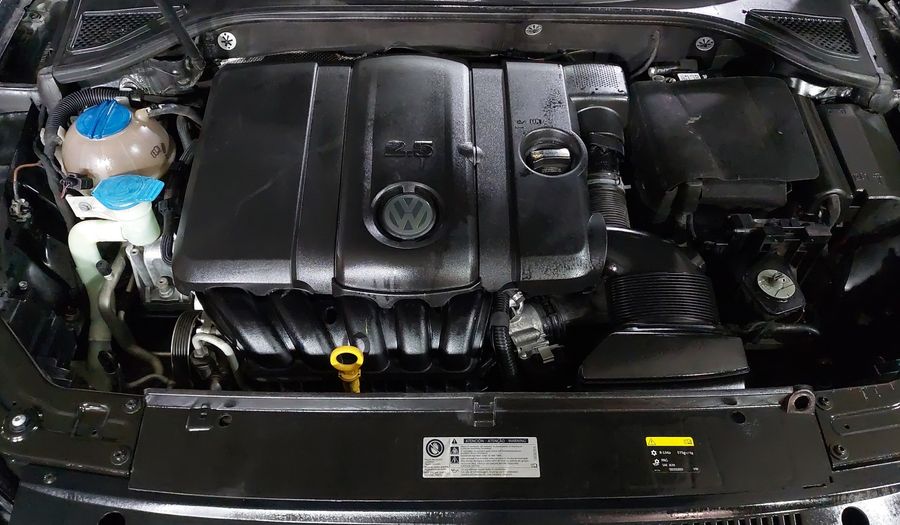 Volkswagen Passat 2.5 HIGHLINE TIPTRONIC Sedan 2015