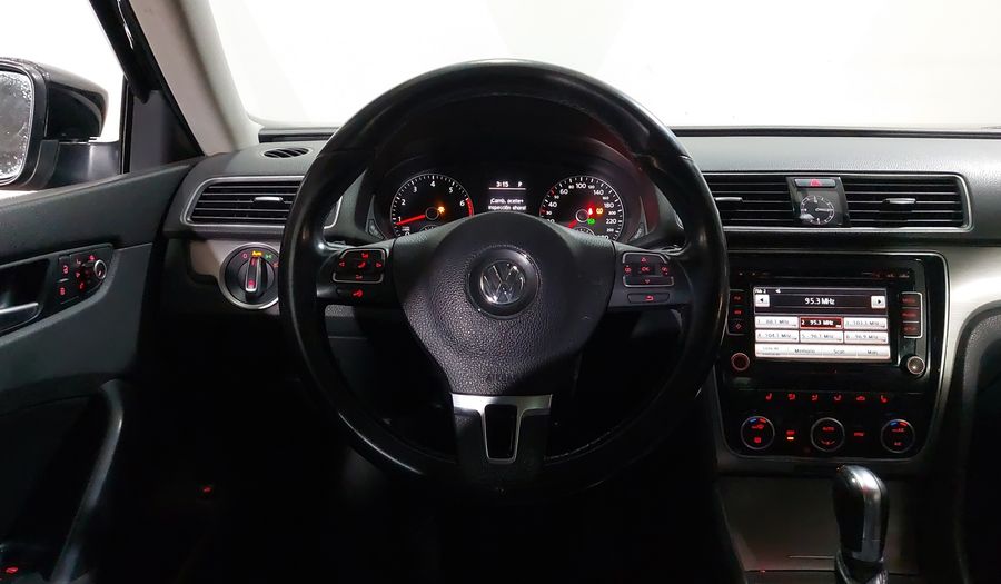 Volkswagen Passat 2.5 HIGHLINE TIPTRONIC Sedan 2015