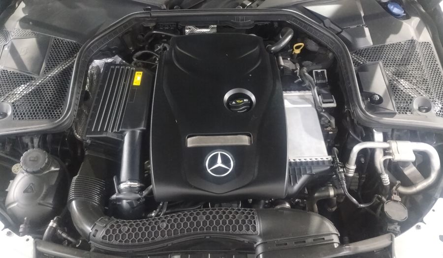 Mercedes Benz Clase C 2.0 200 EXCLUSIVE AUTO Sedan 2018