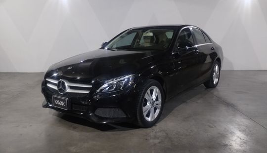 Mercedes Benz • Clase C