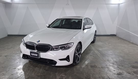 Bmw • Serie 3