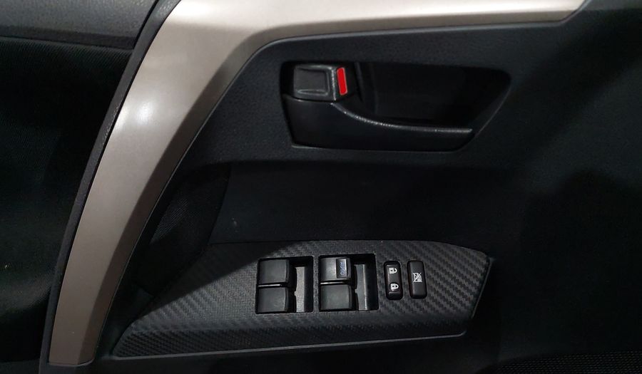 Toyota Rav4 2.5 XLE AT Suv 2013