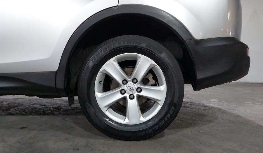 Toyota Rav4 2.5 XLE AT Suv 2013