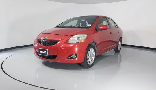 Toyota • Yaris