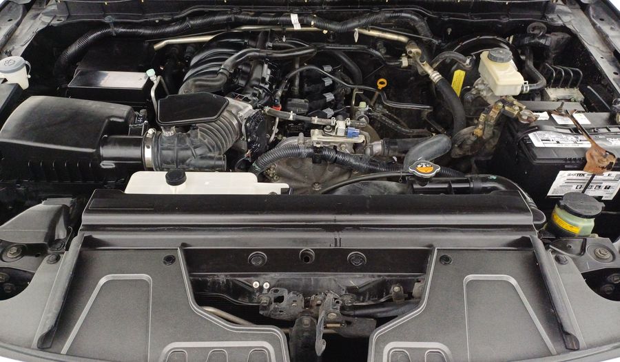 Nissan Np300 2.5 LE TM AC Pickup 2017