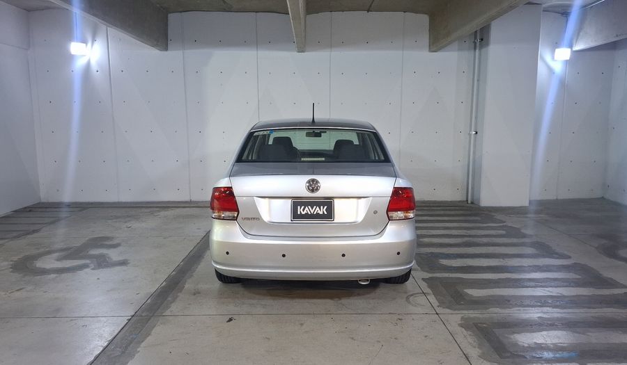 Volkswagen Vento 1.6 STYLE TIPTRONIC Sedan 2015