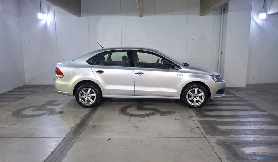 Volkswagen Vento 1.6 STYLE TIPTRONIC Sedan 2015