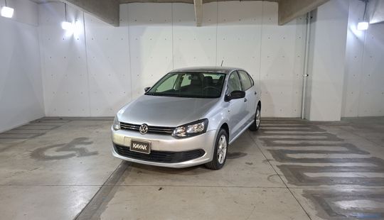 Volkswagen • Vento