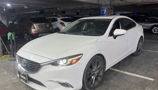 Mazda • Mazda 6