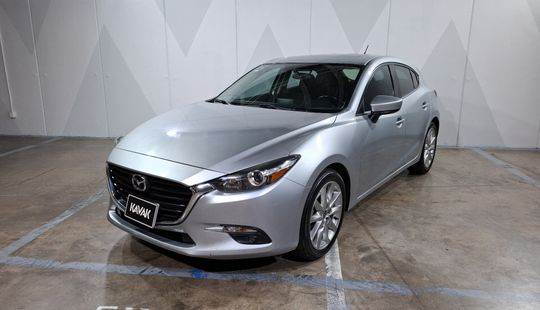 Mazda • Mazda 3