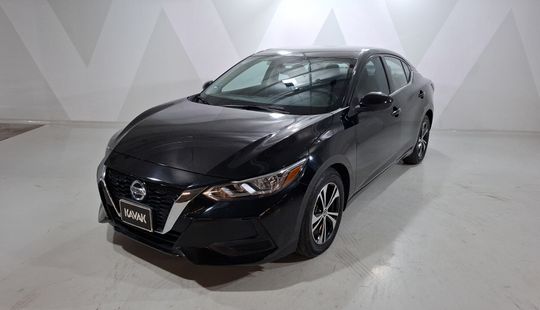Nissan • Sentra
