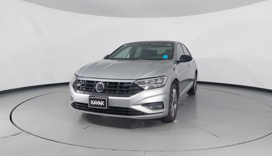 Volkswagen • Jetta