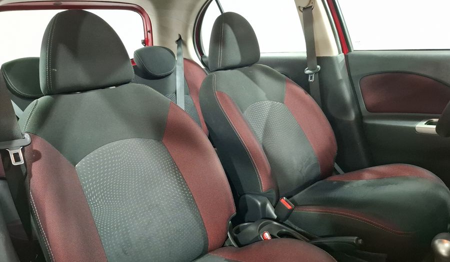 Nissan March 1.6 EXCLUSIVE BI-TONO AUTO Hatchback 2019