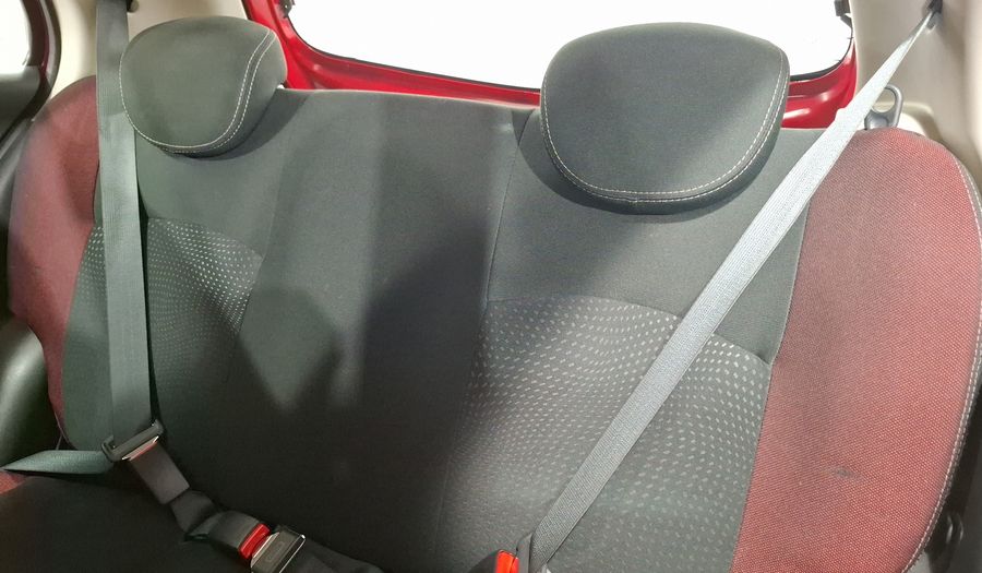 Nissan March 1.6 EXCLUSIVE BI-TONO AUTO Hatchback 2019