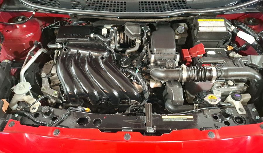 Nissan March 1.6 EXCLUSIVE BI-TONO AUTO Hatchback 2019
