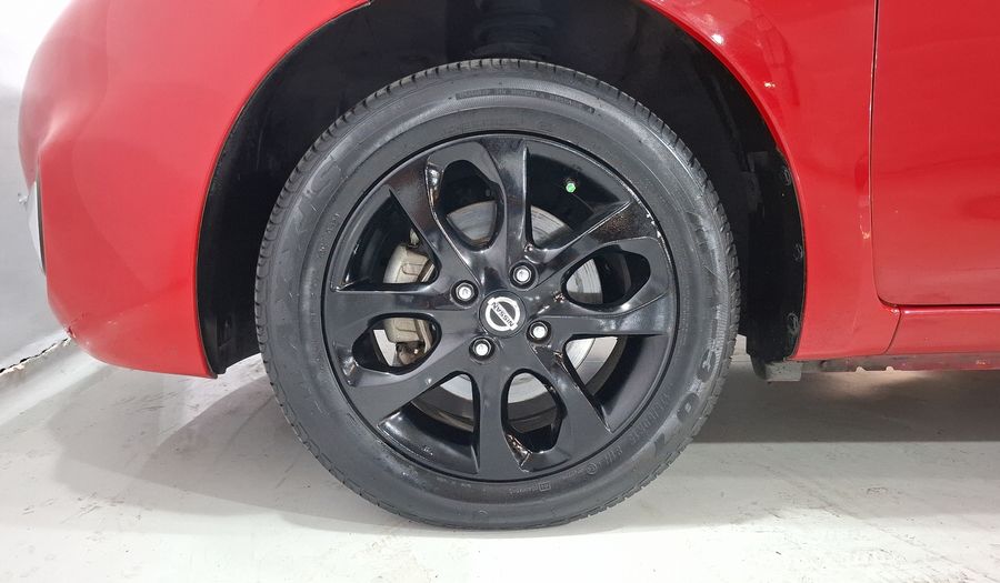 Nissan March 1.6 EXCLUSIVE BI-TONO AUTO Hatchback 2019