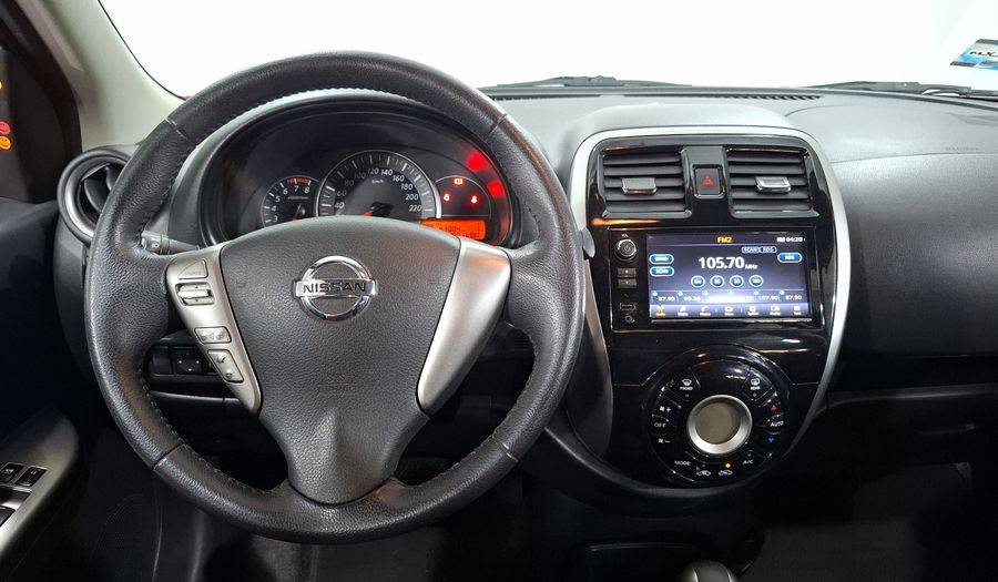 Nissan March 1.6 EXCLUSIVE BI-TONO AUTO Hatchback 2019