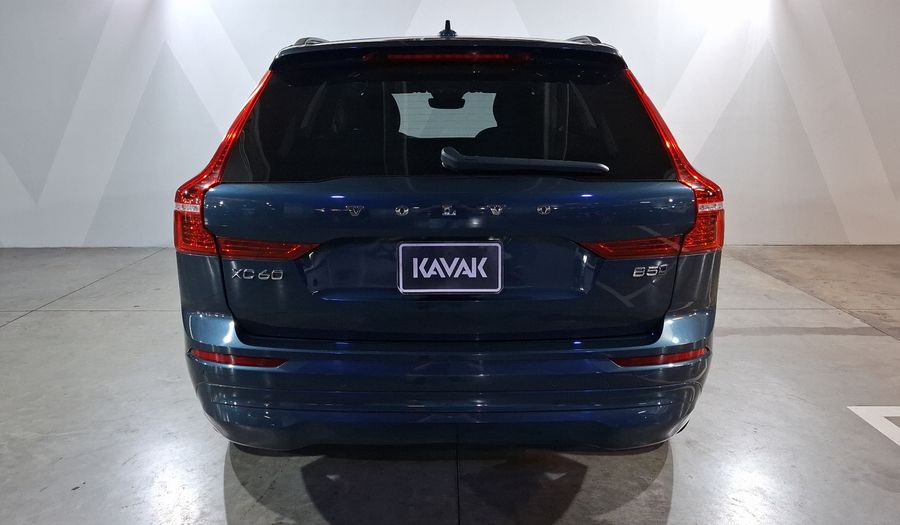 Volvo Xc60 2.0 B5 MHEV MOMENTUM AUTO AWD Suv 2022