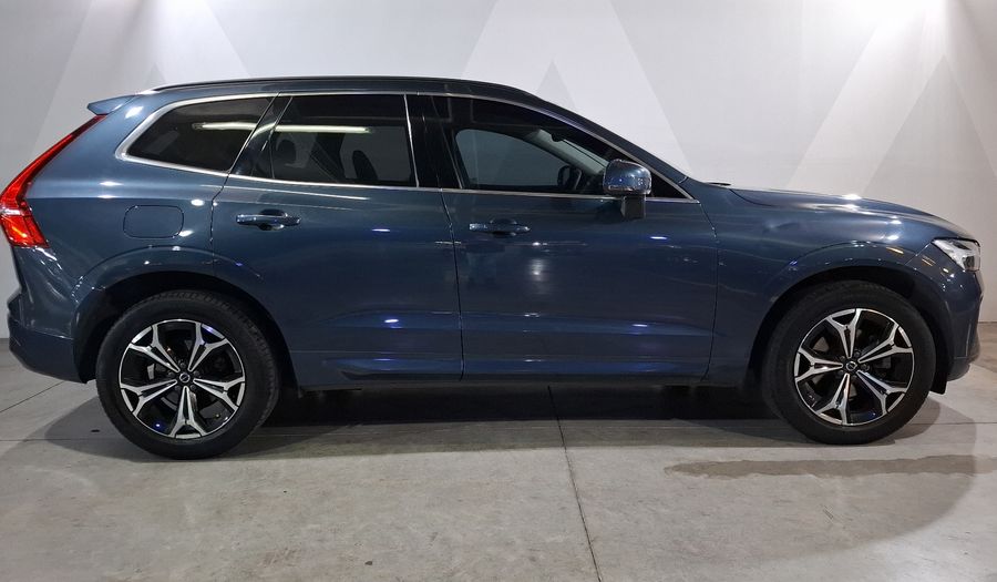 Volvo Xc60 2.0 B5 MHEV MOMENTUM AUTO AWD Suv 2022