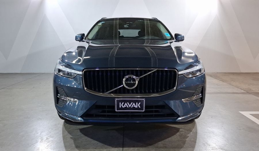 Volvo Xc60 2.0 B5 MHEV MOMENTUM AUTO AWD Suv 2022