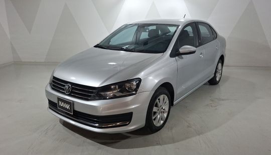 Volkswagen • Vento
