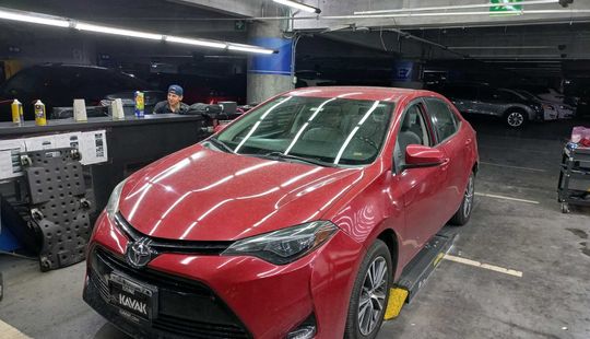 Toyota • Corolla
