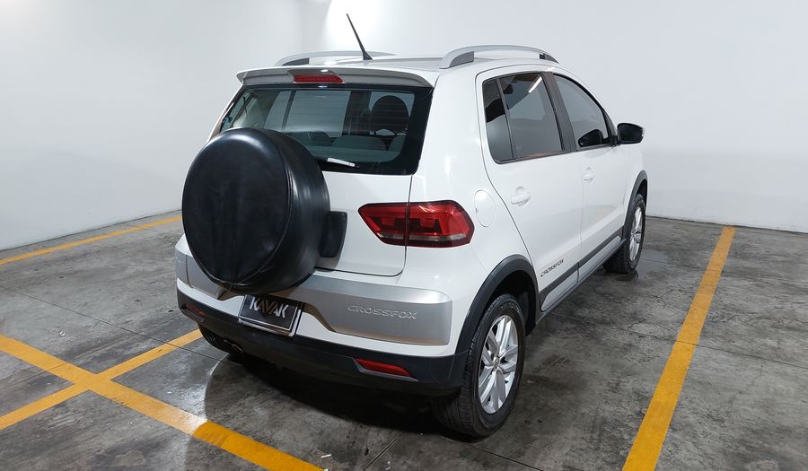 Volkswagen Crossfox 1.6 CROSSFOX QUEMACOCOS MT Hatchback 2016